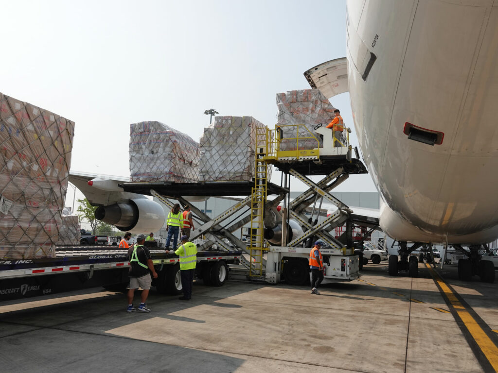 Global CFS Loading Cargo Plane