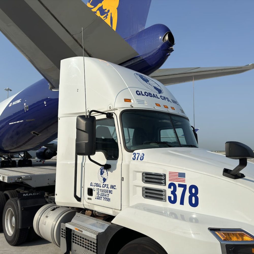 Global Truck on ORD Tarmac